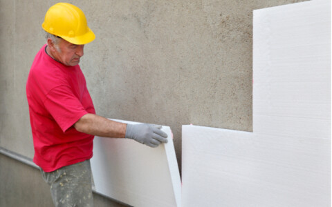 Isoler un mur par l’extérieur comme un pro
